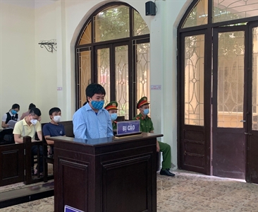 Thạch Thất: Xét xử đối tượng dùng dao, kéo đâm lực lượng phòng, chống dịch...